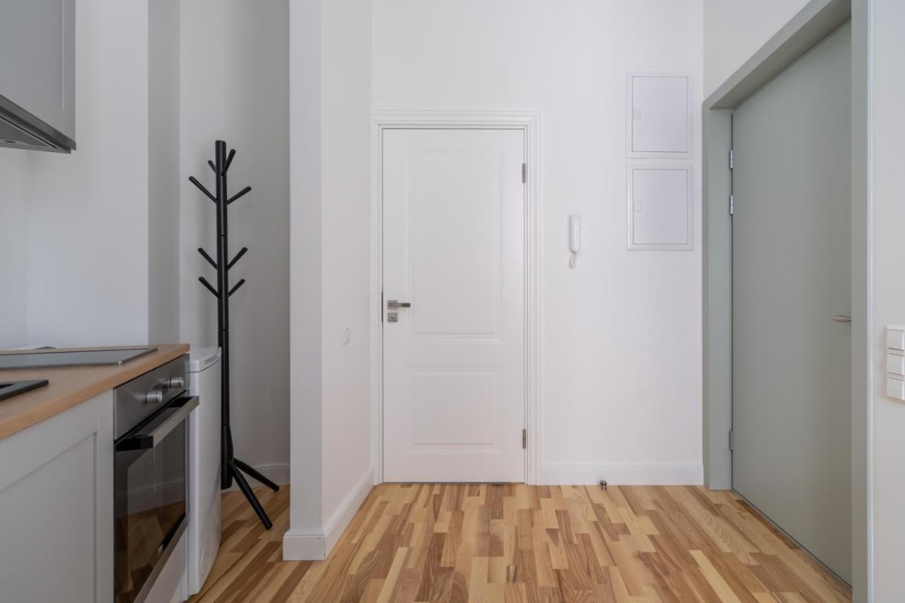 Lacplesa24 - Modern Studios In Riga City Center Ngoại thất bức ảnh