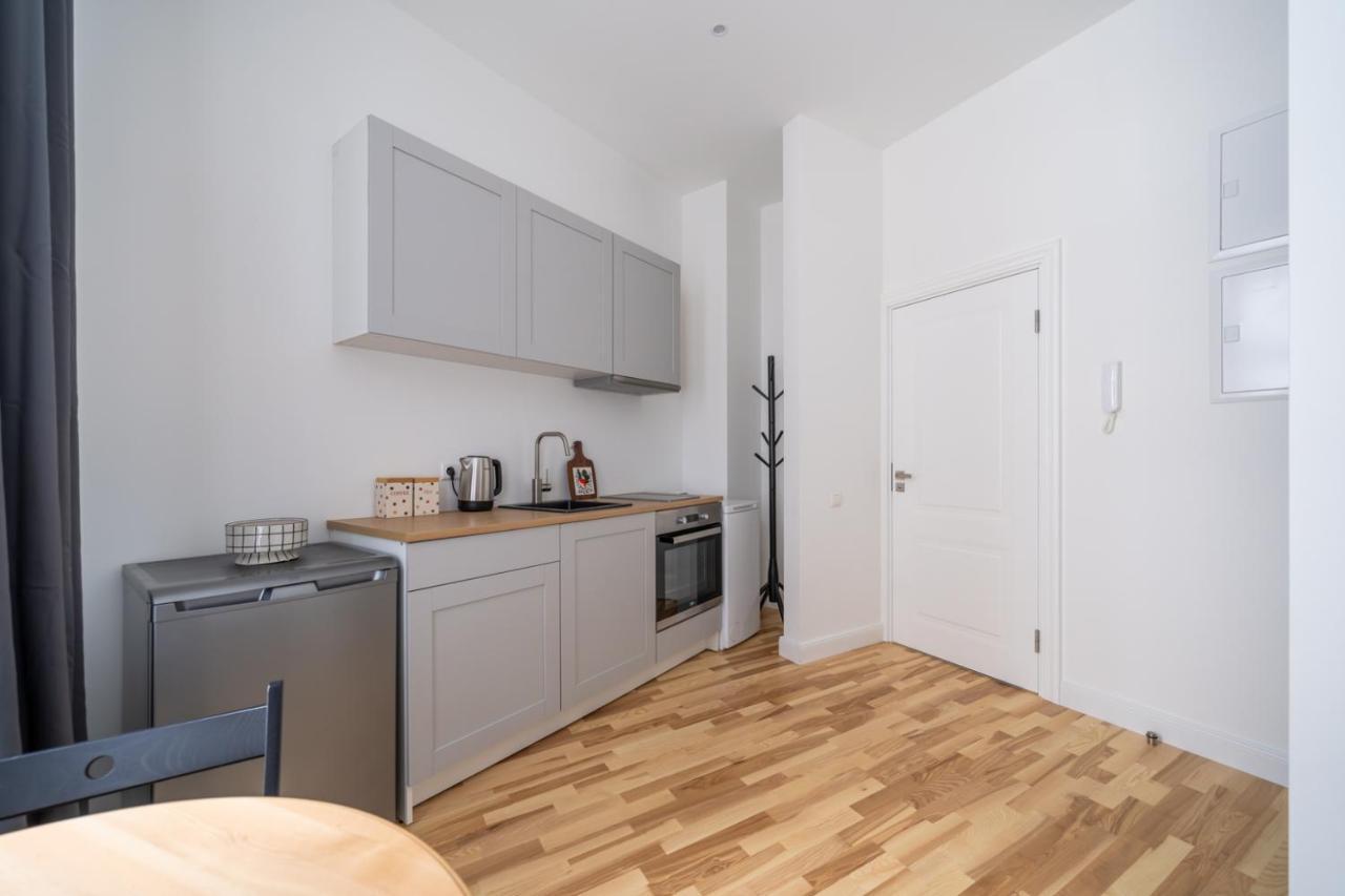 Lacplesa24 - Modern Studios In Riga City Center Ngoại thất bức ảnh