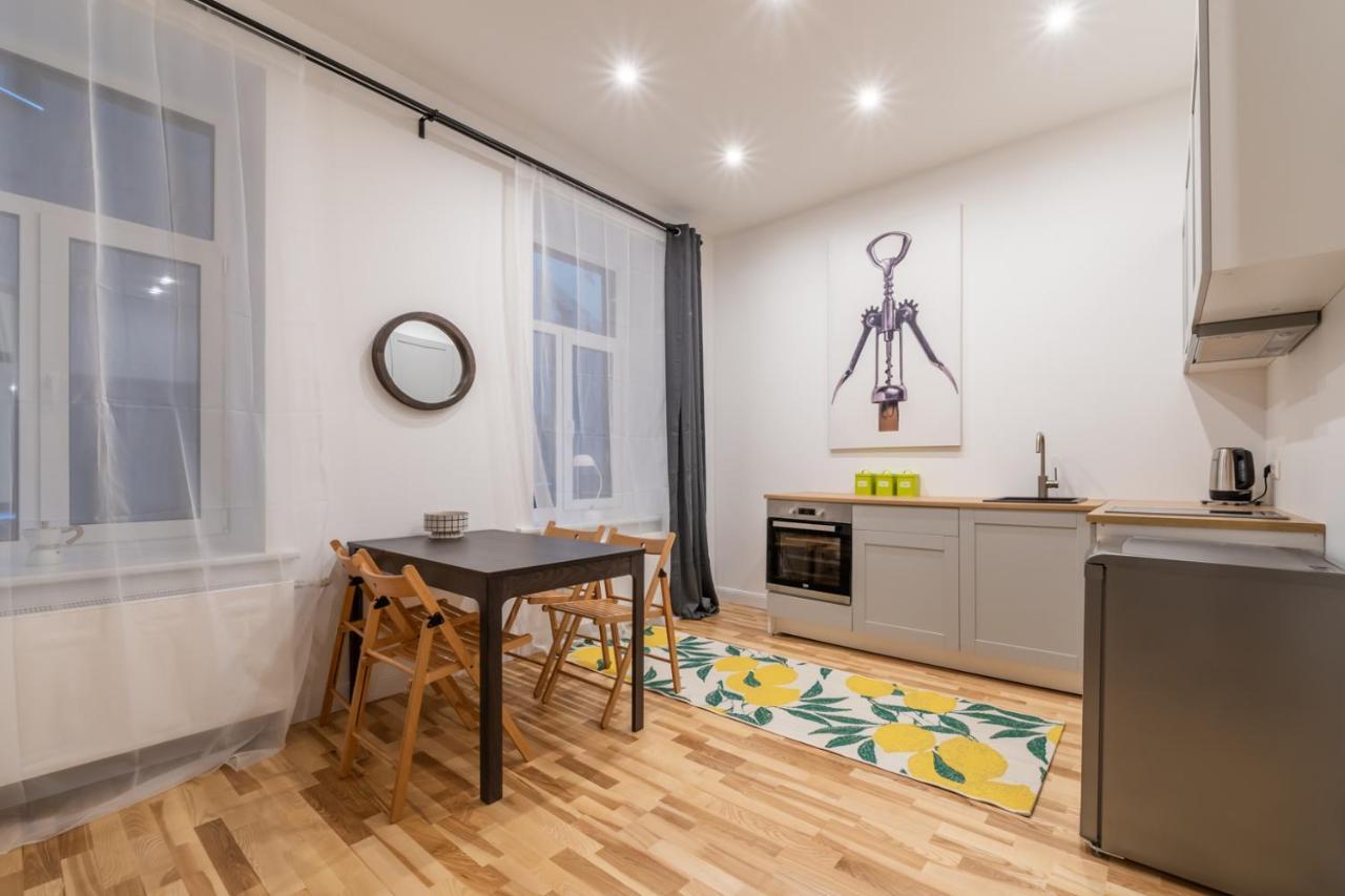 Lacplesa24 - Modern Studios In Riga City Center Ngoại thất bức ảnh